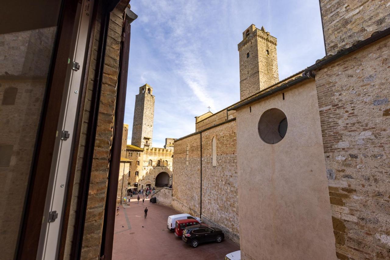 Appartamenti Panoramici Piazza delle Erbe San Gimignano Esterno foto