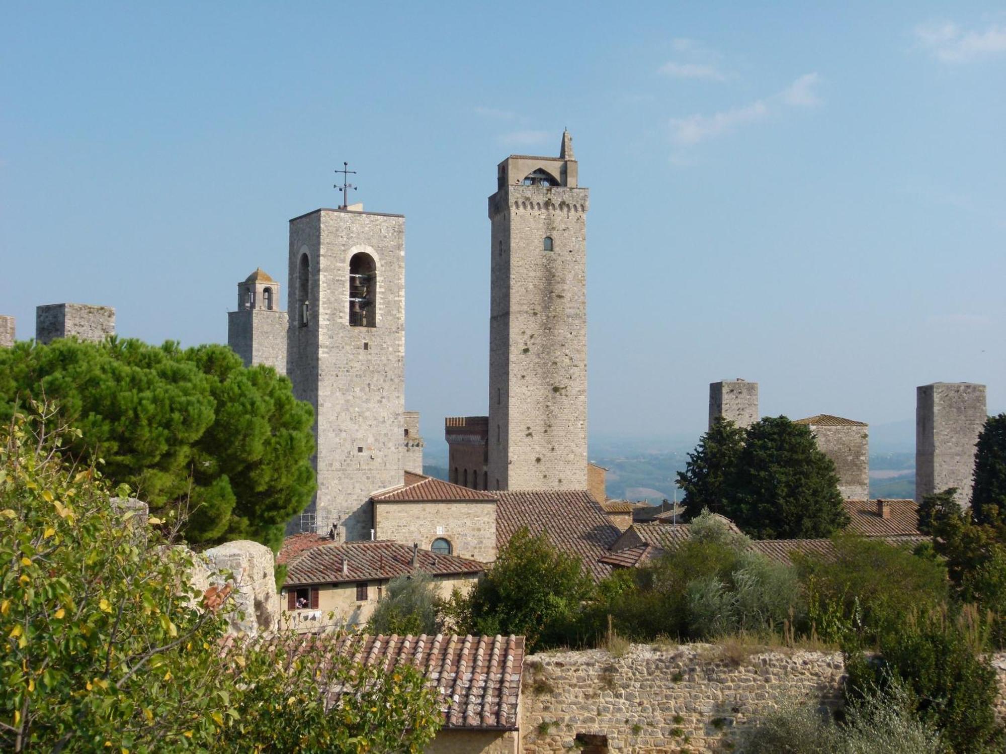 Appartamenti Panoramici Piazza delle Erbe San Gimignano Esterno foto