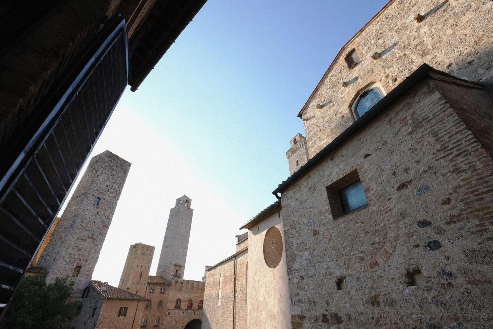 Appartamenti Panoramici Piazza delle Erbe San Gimignano Esterno foto